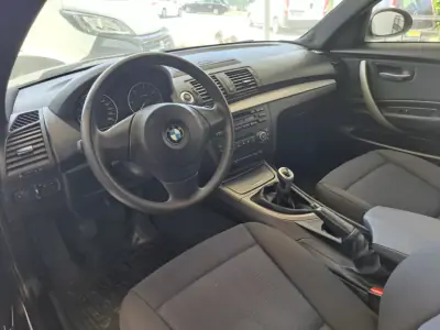 BMW 118 2008 - 8250 EUR, 299950 km - AUTO.MOTO.pt - 299950km - foto 10 de 13