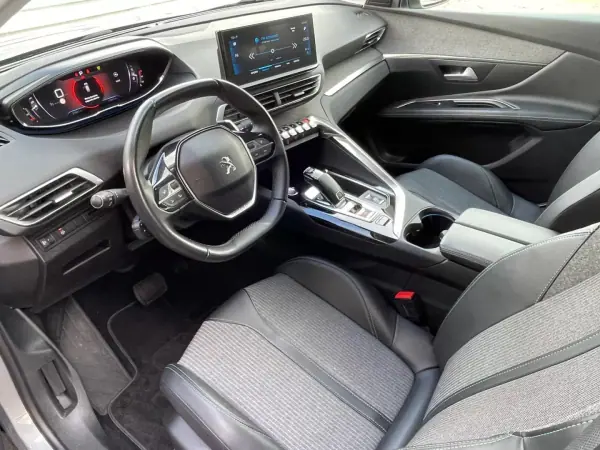 Peugeot 3008 2021 - 22900 EUR, 51000 km - AUTO.MOTO.pt - 51000km - foto 4 de 10