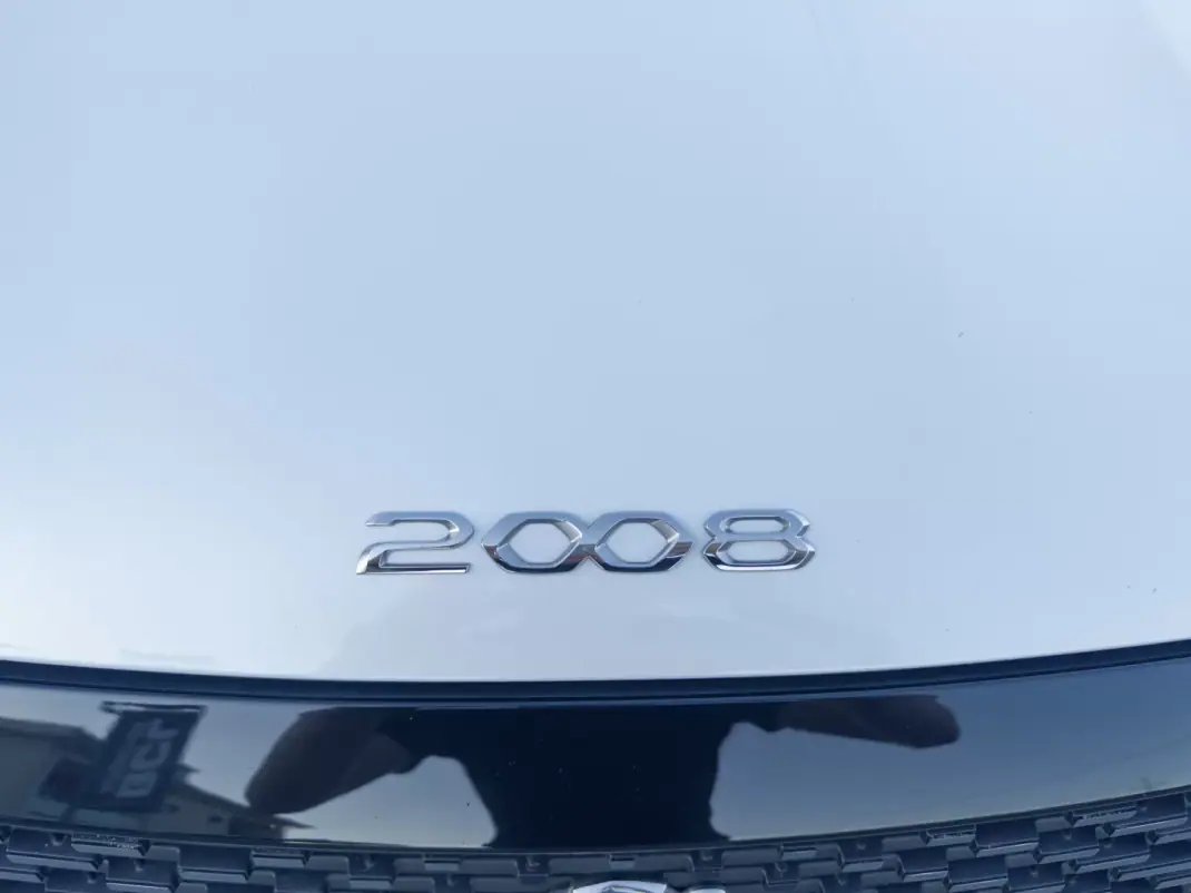 Peugeot 2008 2021 - 16990 EUR, 130000 km - 130000km - foto 11 de 45