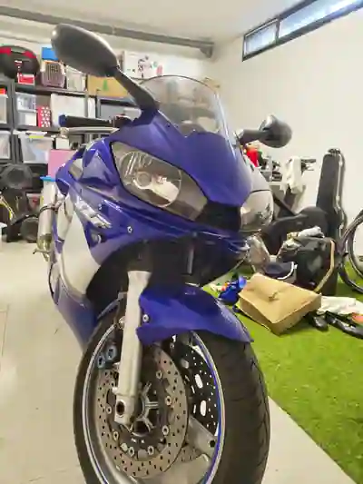 Yamaha YZF R6 2001 - 3900 EUR, 31264 km - AUTO.MOTO.pt - 31264km - foto 4 de 5