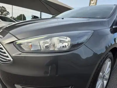 Ford Focus 2015 - 10990 EUR, 105000 km - AUTO.MOTO.pt - 105000km - foto 10 de 32
