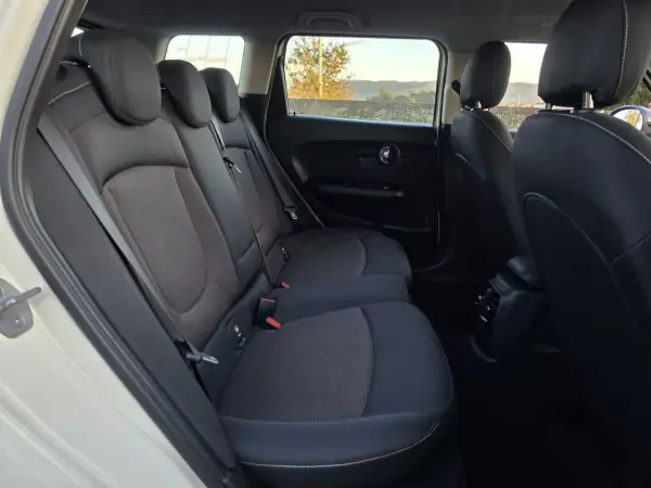 MINI Clubman 2018 - 15990 EUR, 184000 km - AUTO.MOTO.pt - 184000km - foto 19 de 42