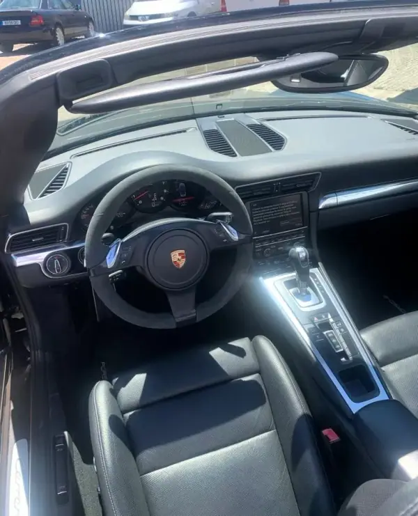 Porsche 911 2014 - 115000 EUR, 89000 km - AUTO.MOTO.pt - 89000km - foto 3 de 9