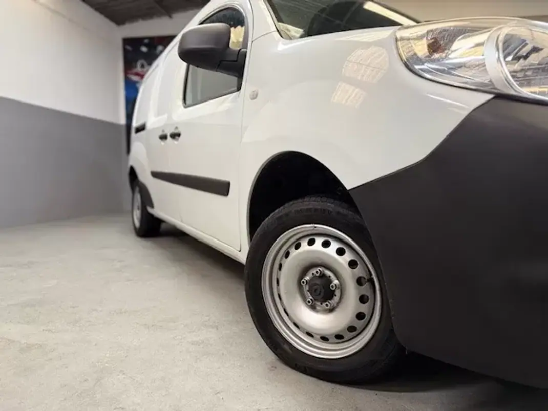 Renault Kangoo 2018 - 12250 EUR, 184400 km - AUTO.MOTO.pt - 184400km - foto 3 de 15