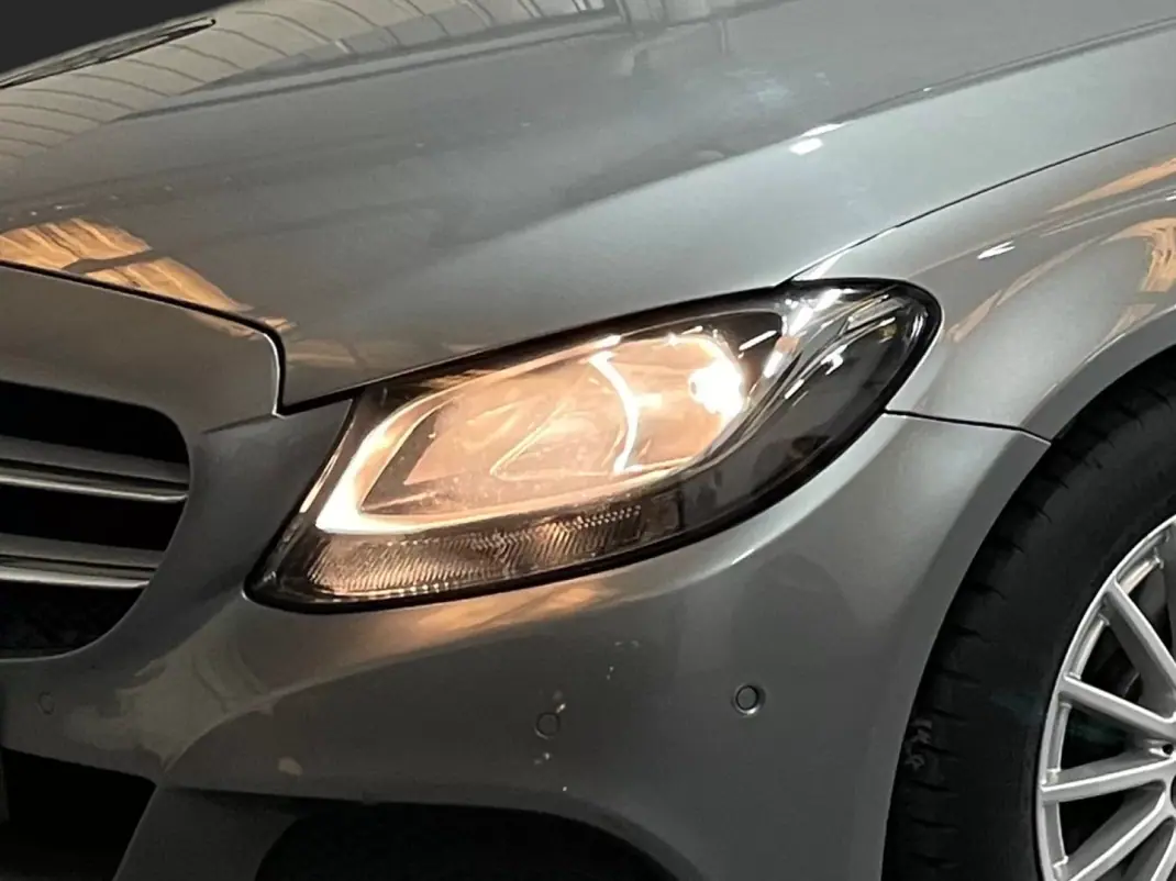 Mercedes-Benz C 180 2015 - 14950 EUR, 208000 km - 208000km - foto 5 de 20