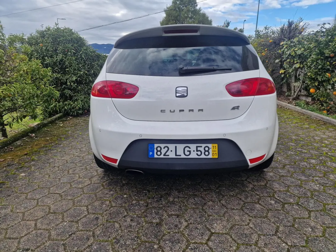 SEAT Leon 2011 - 28500 EUR, 110000 km - 110000km - foto 5 de 12