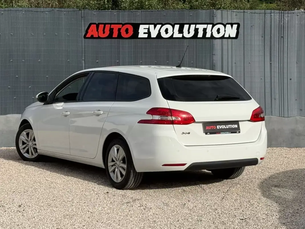 Peugeot 308 SW 2014 - 8950 EUR, 160000 km - AUTO.MOTO.pt - 160000km - foto 3 de 25
