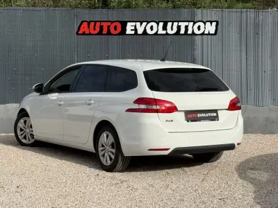 Peugeot 308 SW 2014 - 8950 EUR, 160000 km - AUTO.MOTO.pt - 160000km - foto 3 de 25