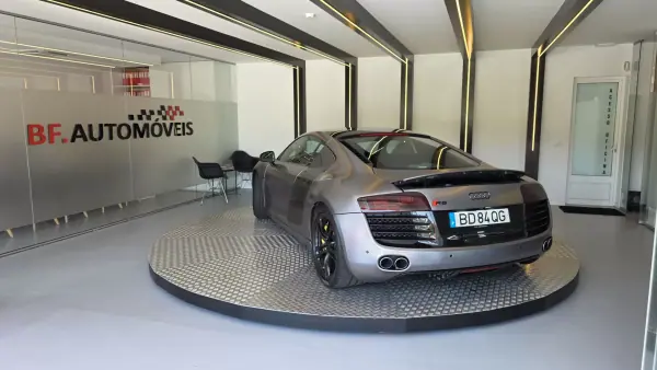 Audi R8 Coupé 2008 - 69500 EUR, 124927 km - AUTO.MOTO.pt - 124927km - foto 14 de 53