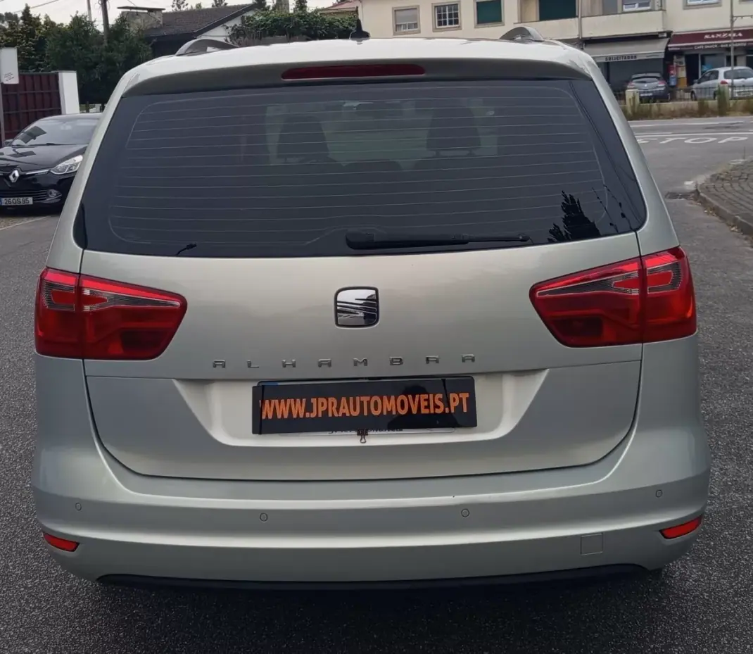 SEAT Alhambra 2011 - 12900 EUR, 199000 km - 199000km - foto 8 de 20