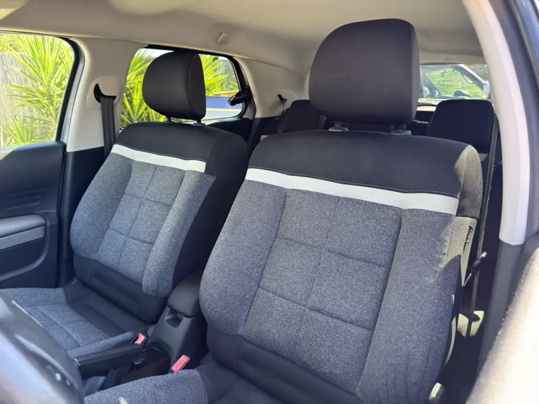 Citroën C4 Cactus 2018 - 11950 EUR, 145000 km - 145000km - foto 7 de 20