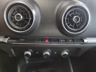 Audi A3 Sportback 2018 - 15500 EUR, 170000 km - 170000km - foto 28 de 36