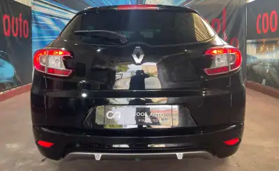 Renault Mégane Sport Tourer 2014 - 9999 EUR, 163000 km - AUTO.MOTO.pt - 163000km - foto 13 de 47