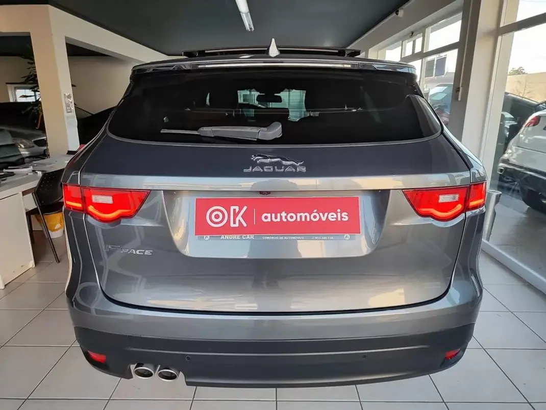 Jaguar F-Pace 2017 - 22500 EUR, 147000 km - AUTO.MOTO.pt - 147000km - foto 9 de 40