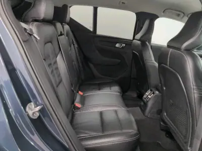 Volvo XC 40 2022 - 28990 EUR, 86024 km - AUTO.MOTO.pt - 86024km - foto 8 de 10