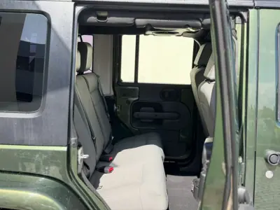 Jeep Wrangler Unlimited 2008 - 33900 EUR, 186047 km - AUTO.MOTO.pt - 186047km - foto 12 de 15