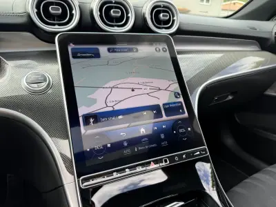 Mercedes-Benz C 300e 2024 - 51500 EUR, 26210 km - AUTO.MOTO.pt - 26210km - foto 15 de 22