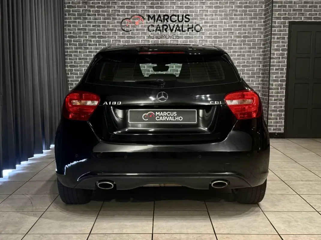 Mercedes-Benz A 180 2014 - 12990 EUR, 290000 km - AUTO.MOTO.pt - 290000km - foto 5 de 15