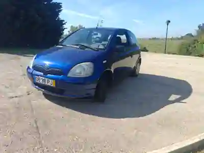 Toyota Yaris 2000 - 2500 EUR, 206000 km - AUTO.MOTO.pt - 206000km - foto 11 de 11