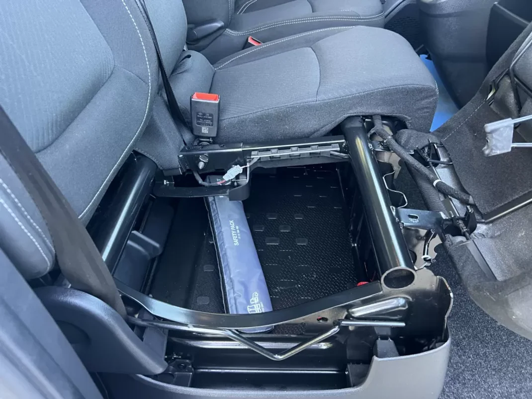 Renault TRAFIC 2.0 BlueDci L2H1 Longa Grand Confort 130 cv GPS 2022 - 21350 EUR, 46000 km - AUTO.MOTO.pt - 46000km - foto 24 de 34