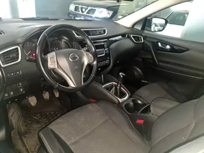 Nissan Qashqai 2015 - 12990 EUR, 104000 km - 104000km - foto 11 de 22