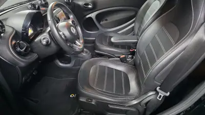 Smart ForTwo Coupé 2018 - 14990 EUR, 72000 km - AUTO.MOTO.pt - 72000km - foto 5 de 37