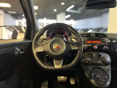 Abarth 500 2016 - 15990 EUR, 90000 km - AUTO.MOTO.pt - 90000km - foto 36 de 48
