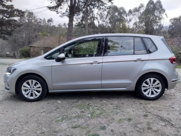 Volkswagen Golf 2019 - 14750 EUR, 150000 km - AUTO.MOTO.pt - 150000km - foto 4 de 30