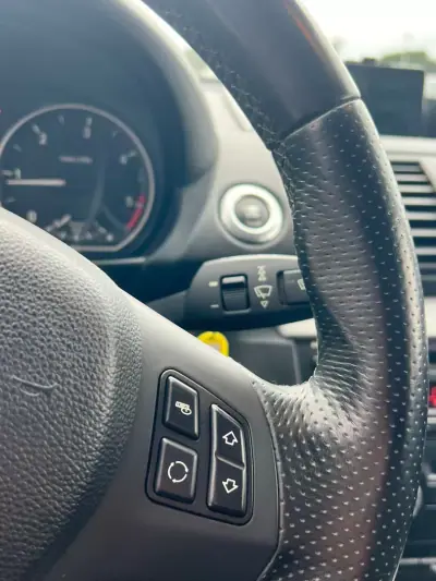 BMW 116 2011 - 14000 EUR, 184987 km - AUTO.MOTO.pt - 184987km - foto 23 de 26