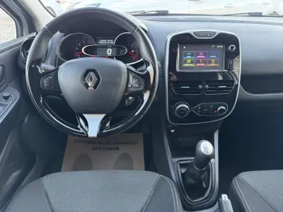 Renault Clio Sport Tourer 2016 - 10500 EUR, 138000 km - AUTO.MOTO.pt - 138000km - foto 9 de 37