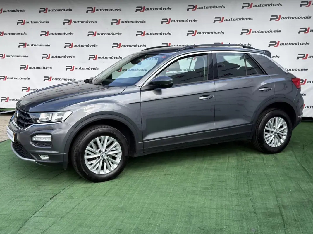 Volkswagen T-Roc 2020 - 19850 EUR, 142560 km - AUTO.MOTO.pt - 142560km - foto 2 de 20