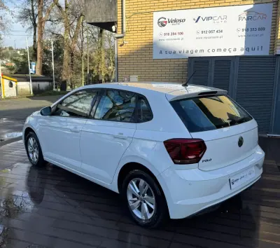 Volkswagen Polo 2019 - 10999 EUR, 129000 km - AUTO.MOTO.pt - 129000km - foto 4 de 10