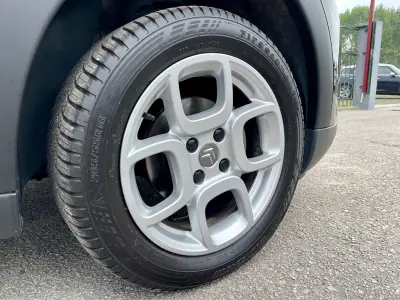 Citroën C4 Cactus 2018 - 14950 EUR, 108880 km - AUTO.MOTO.pt - 108880km - foto 8 de 34