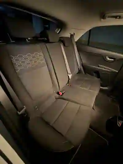 Kia Rio 2017 — foto 3 de 8