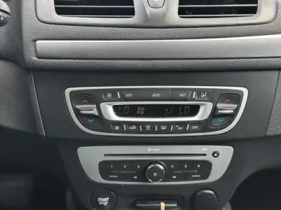 Renault Mégane Sport Tourer 2015 - 7990 EUR, 194000 km - AUTO.MOTO.pt - 194000km - foto 28 de 47