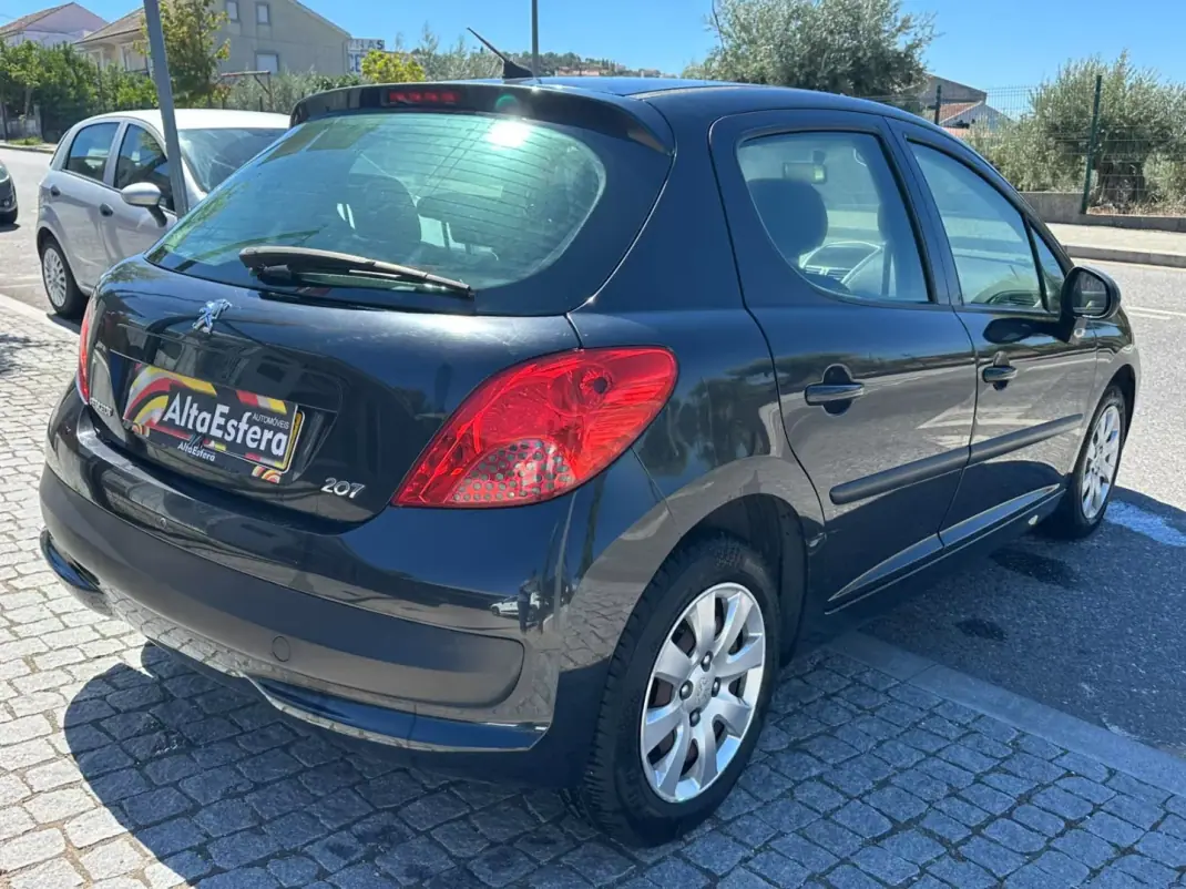Peugeot 207 2006 - 8900 EUR, 172278 km - 172278km - foto 6 de 27