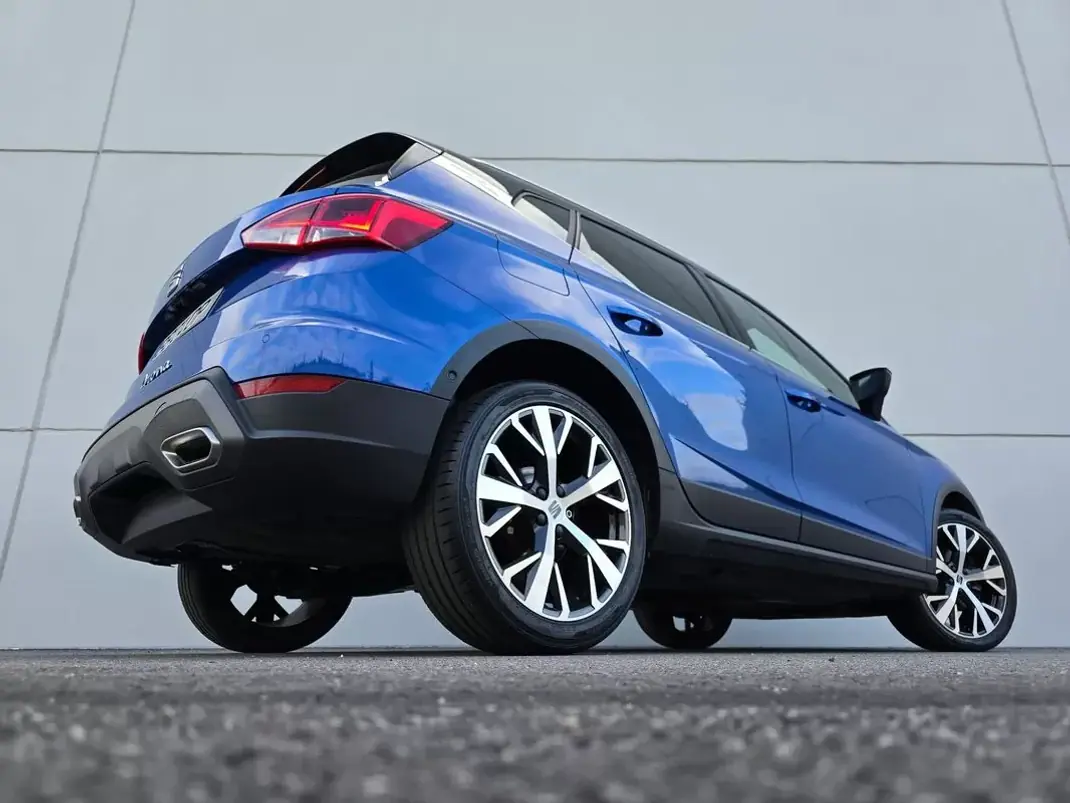 SEAT Arona 2023 - 16900 EUR, 73900 km - AUTO.MOTO.pt - 73900km - foto 9 de 37