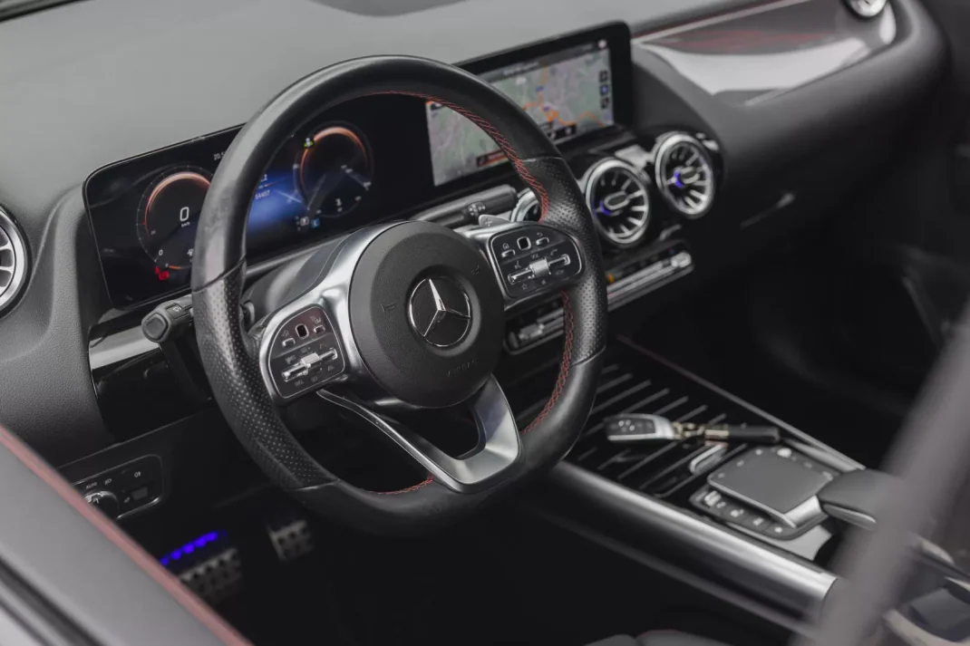 Mercedes-Benz GLA 180 2021 - 41900 EUR, 54000 km - AUTO.MOTO.pt - 54000km - foto 10 de 29