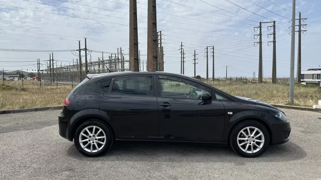 SEAT Leon 2009 - 6900 EUR, 250000 km - 250000km - foto 24 de 30