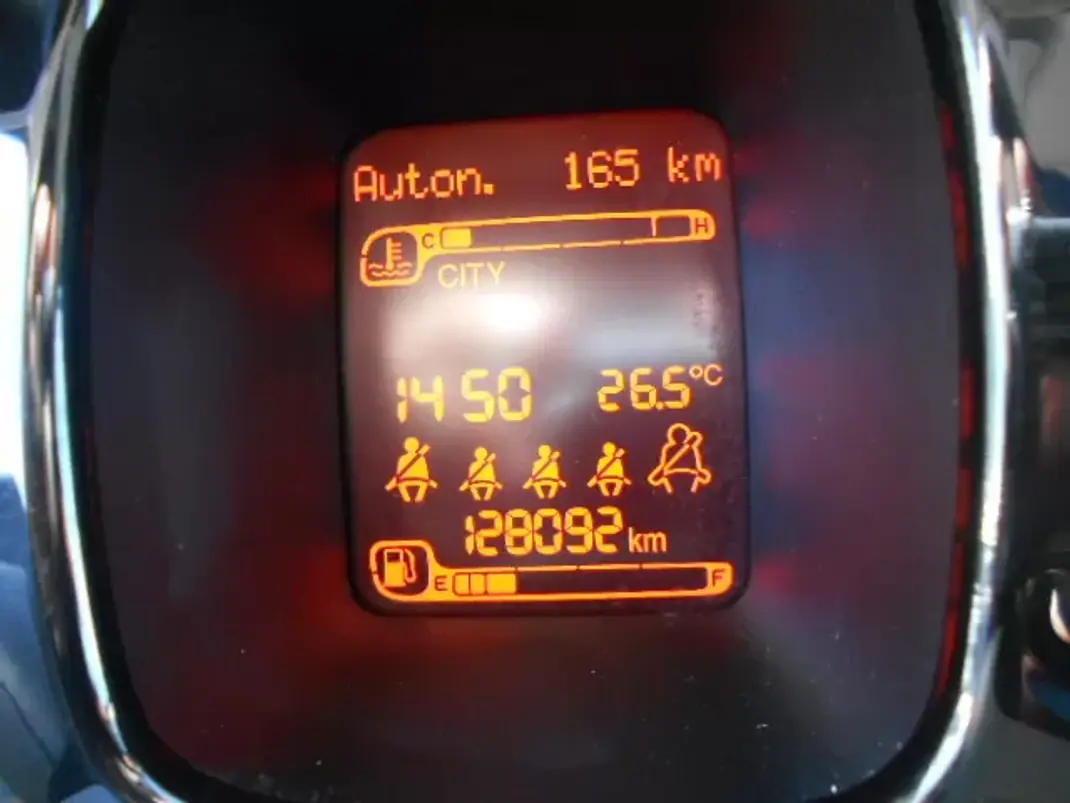 Fiat Panda 2016 - 6900 EUR, 128083 km - 128083km - foto 11 de 12