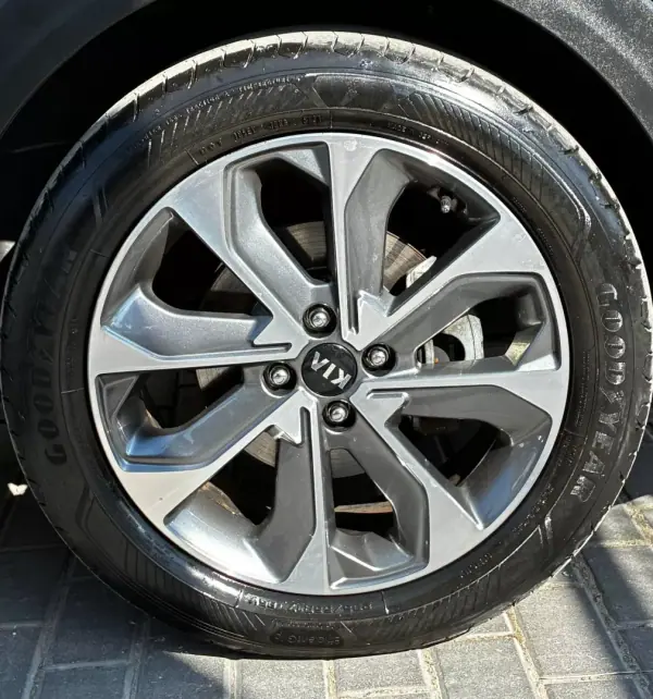 Kia Stonic 2020 - 15990 EUR, 95920 km - AUTO.MOTO.pt - 95920km - foto 19 de 20