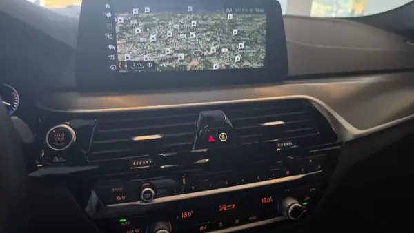 BMW 520 2017 - 19900 EUR, 313208 km - AUTO.MOTO.pt - 313208km - foto 35 de 51