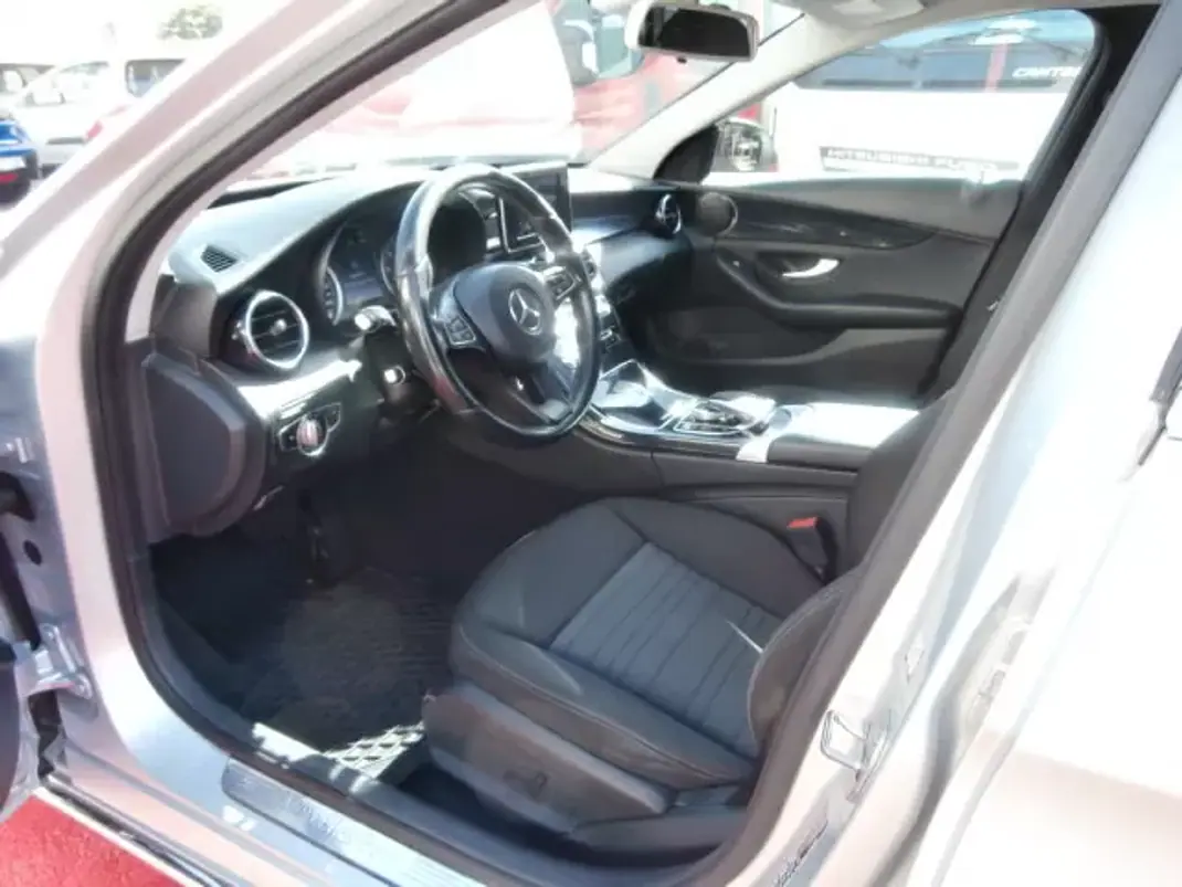 Mercedes-Benz C 200 2016 - 17500 EUR, 96661 km - 96661km - foto 11 de 35