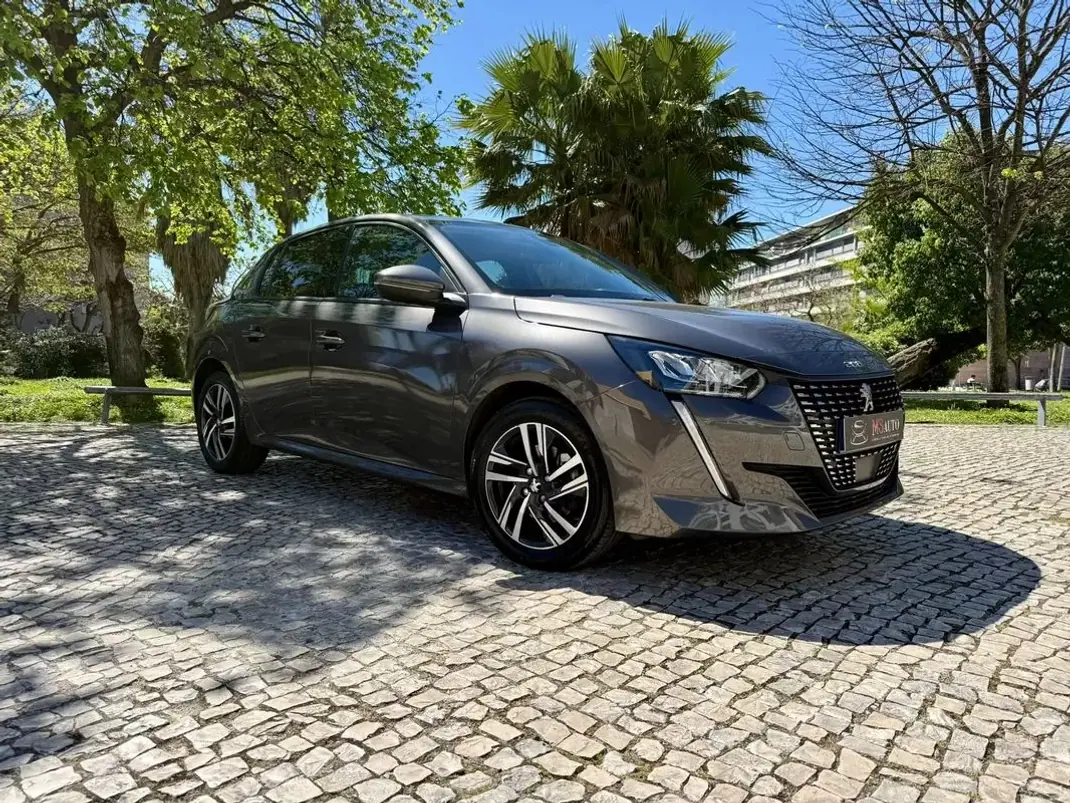 Peugeot 208 2021 - 12790 EUR, 71950 km - AUTO.MOTO.pt - 71950km - foto 15 de 41