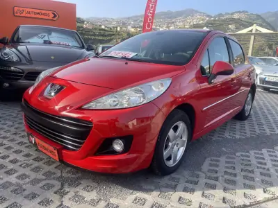 Peugeot 207 2010 - 6500 EUR, 182413 km - AUTO.MOTO.pt - 182413km - foto 3 de 9