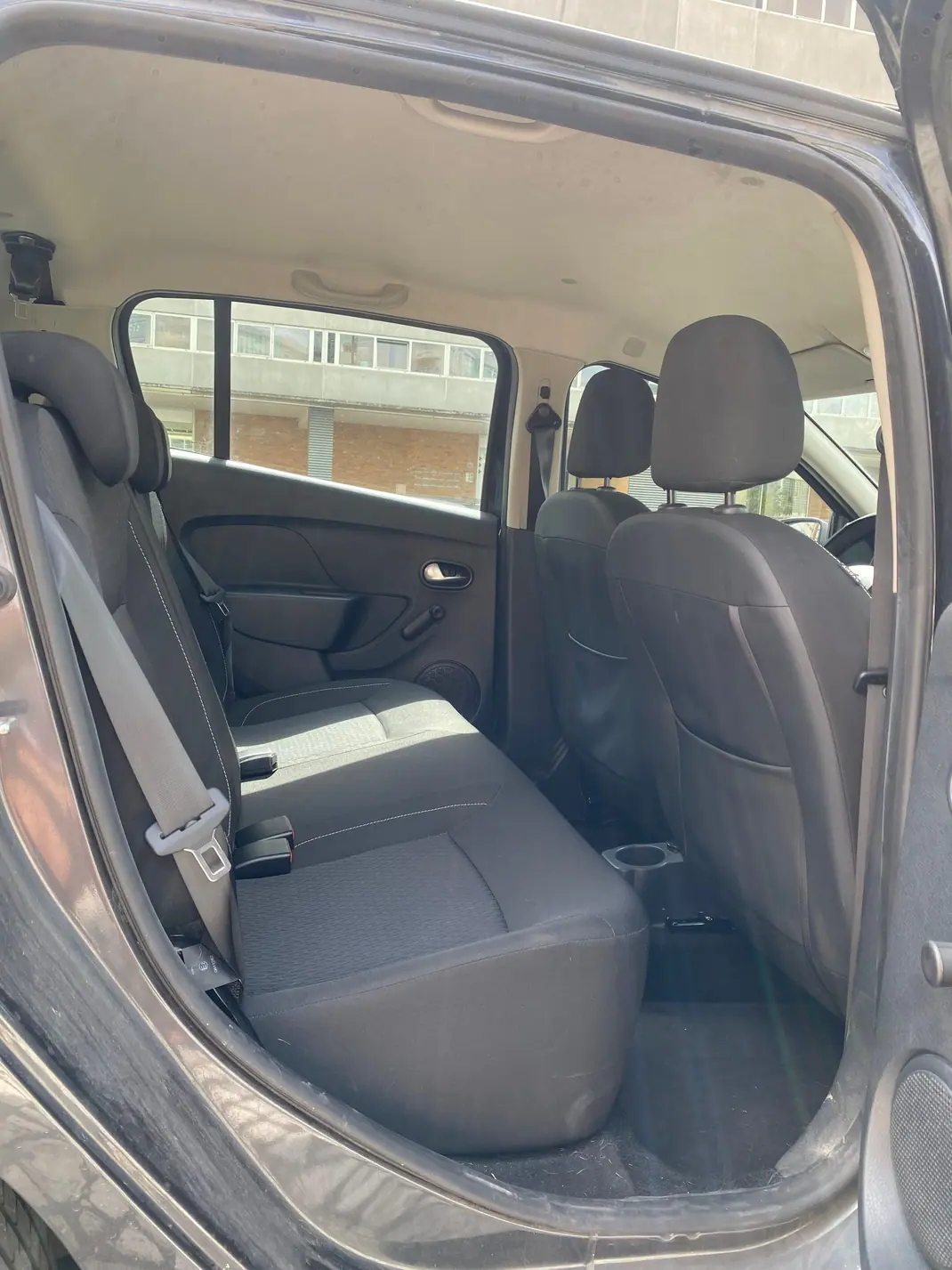 Dacia Sandero 2020 - 8500 EUR, 86000 km - 86000km - foto 9 de 10