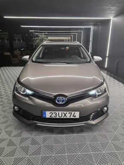 Toyota Auris Touring Sports 2018 - 18900 EUR, 79000 km - AUTO.MOTO.pt - 79000km - foto 3 de 27