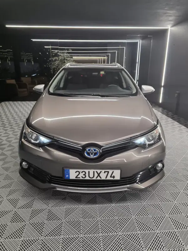 Toyota Auris Touring Sports 2018 - 18900 EUR, 79000 km - AUTO.MOTO.pt - 79000km - foto 3 de 27