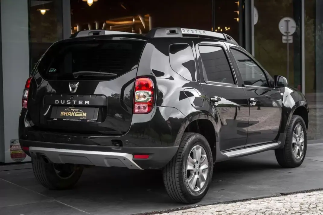 Dacia Duster 2014 - 10490 EUR, 134765 km - AUTO.MOTO.pt - 134765km - foto 4 de 36