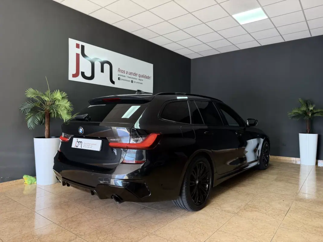 BMW 320 2019 - 26990 EUR, 179874 km - AUTO.MOTO.pt - 179874km - foto 4 de 20